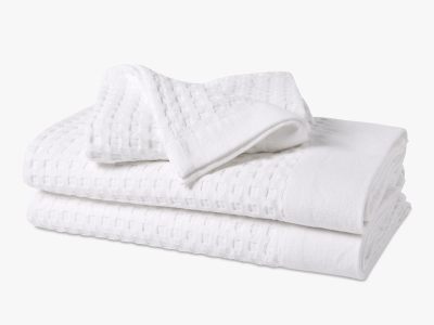 https://www.hotelluxurycollection.com/auto/thumbnail/persistent/catalogue_images/products/bathtowel_waffle_white_stack.jpg?maxheight=300&style=cropped&maxwidth=400&pcolor=ffffff&tcolor=none